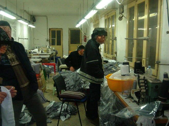 Laboratori tessili lager maxi multa e sequestro 