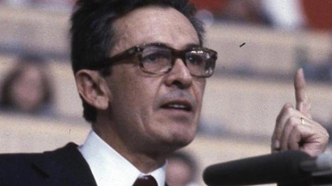 Le sere con Berlinguer «Giocavamo a carte»