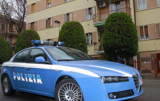 Scopre la ladra minorenne nascosta nello sgabuzzino di casa