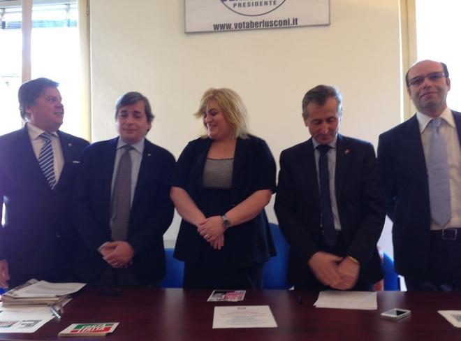 Forza Italia lancia la sfida ai grillini «Noi al ballottaggio» 