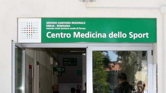 Medicina dello Sport violata Rubati indumenti e scarpe