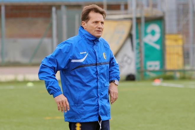 Domani derby ma niente maxischermo 