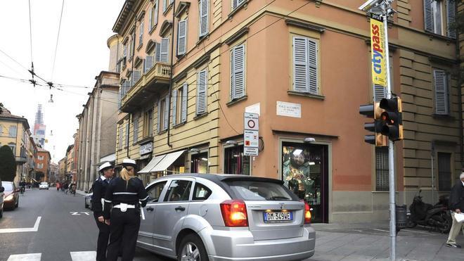 Residenti in Ztl multati a raffica: il Comune «Normale applicazione delle norme»