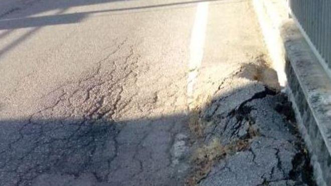 «Mettete dissuasori in via Toti»
