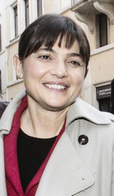 Arriva Debora Serracchiani oggi (ore 18.30) al Malaguzzi 