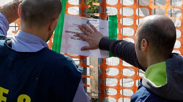 CEMENTO NEL PARCO/Chioschi: oggi il sindaco risponderà al magistrato