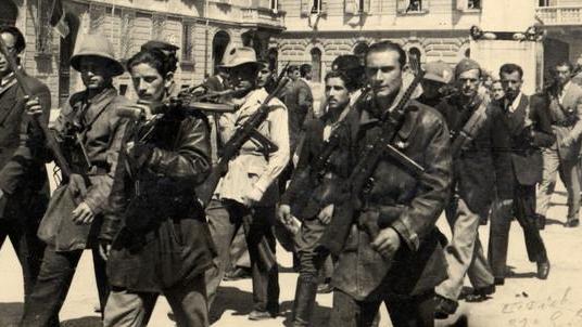 Martedì ore 16, i partigiani entrano da Porta Castello