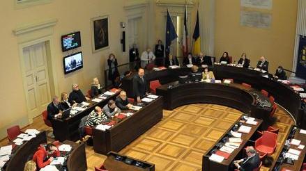 Ticket e preferenze Per essere eletti Pd servono 350 voti