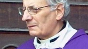 Corteo col “Sacro tronco” nelle vie del centro storico