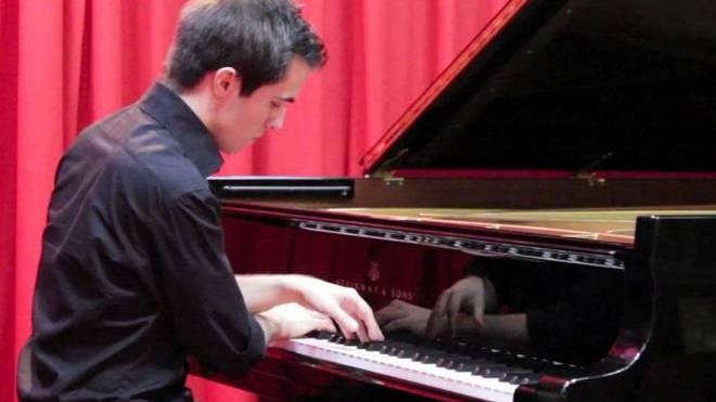 Primo premio per Cardelli giovane pianista ferrarese