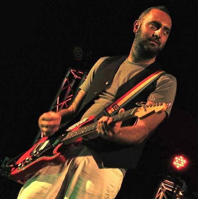 Addio Gianluca, la chitarra del reggae 