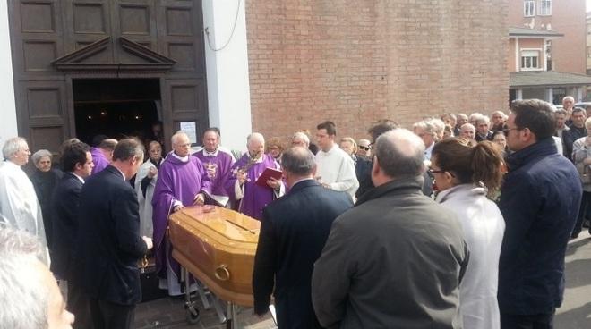 Rosaria Marazzi, tantissimi per l’addio all’imprenditrice