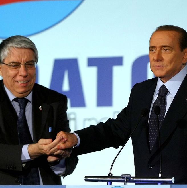 Forza Italia in ginocchio da Carlo Giovanardi 