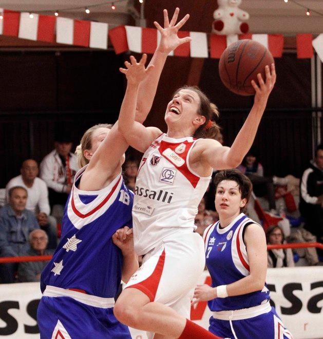 Vassalli 2G, che festa con l’abbraccio dei tifosi 