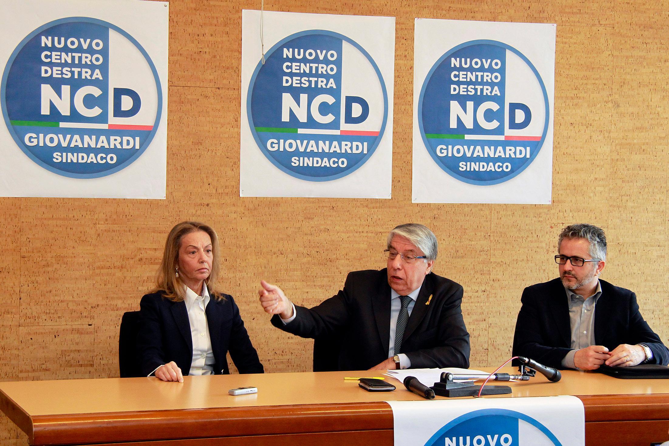 Tutti i fedelissimi del senatore Giovanardi 