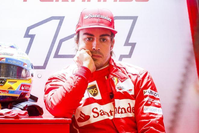 Hamilton c’è, le Ferrari annaspano 