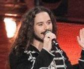 Su Rai 2 canta “Jack” Voli 