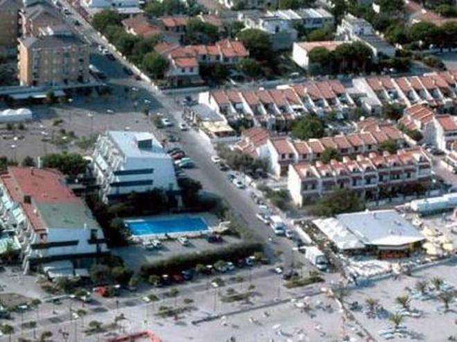 «Trasformare le seconde case in alberghi» 