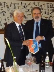 Il contrammiraglio Bernard ospite del Lions di Bertacchi