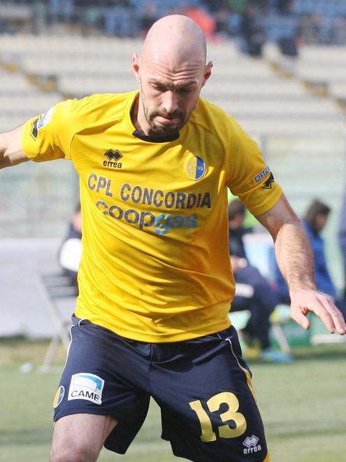 Novellino rimette Gozzi in difesa 