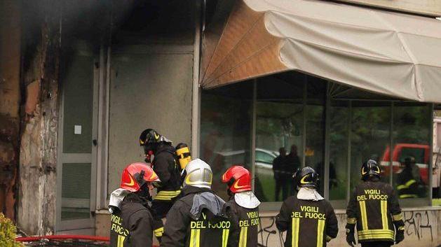 La filiale Unicredit resta ancora chiusa