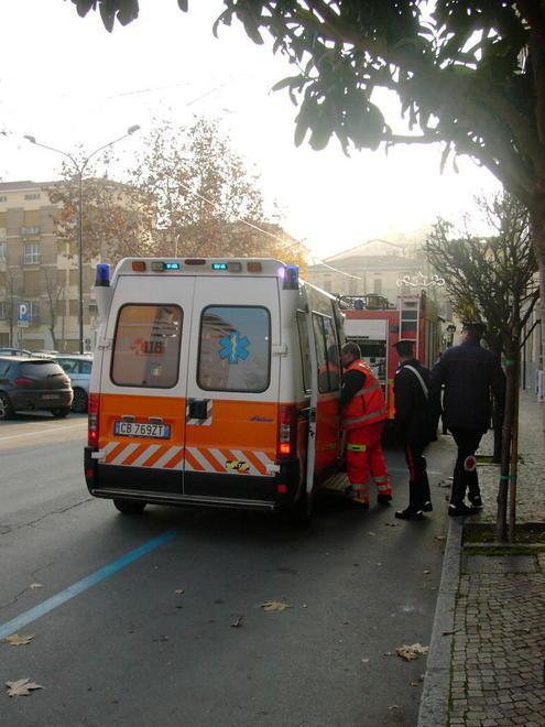 Schianto tra auto, ferite tre giovani sorelle a Cavezzo 