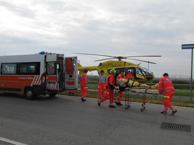 Micidiale scontro nel Mezzano: tre morti. Cinque i feriti, alcuni gravissimi 