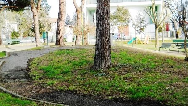 Divieto di fumo nel parco Sanzioni per i trasgressori