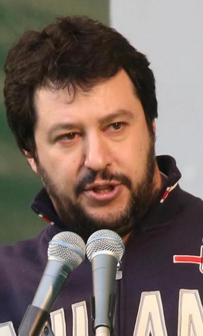 Sale la tensione per l’arrivo di Matteo Salvini 