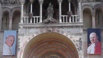 Ferrara festeggia in duomo la doppia canonizzazione dei Papi