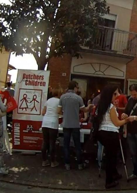 Macellai e solidarietà Raccolti nuovi fondi per gli alluvionati
