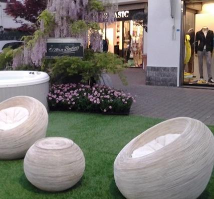 Il viale torna a fiorire 