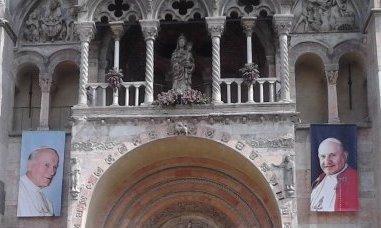 Celebrazione per i due papi santi 