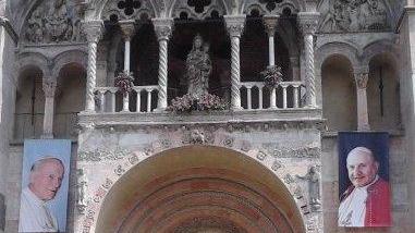 Celebrazione per i due papi santi