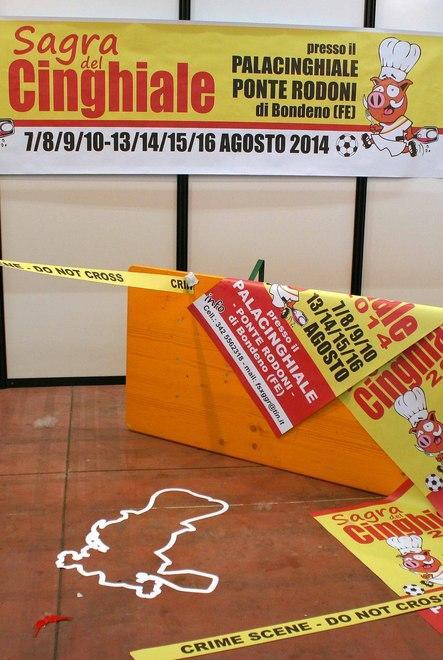 Sulla scena del crimine nello stand vuoto di Ponte Rodoni