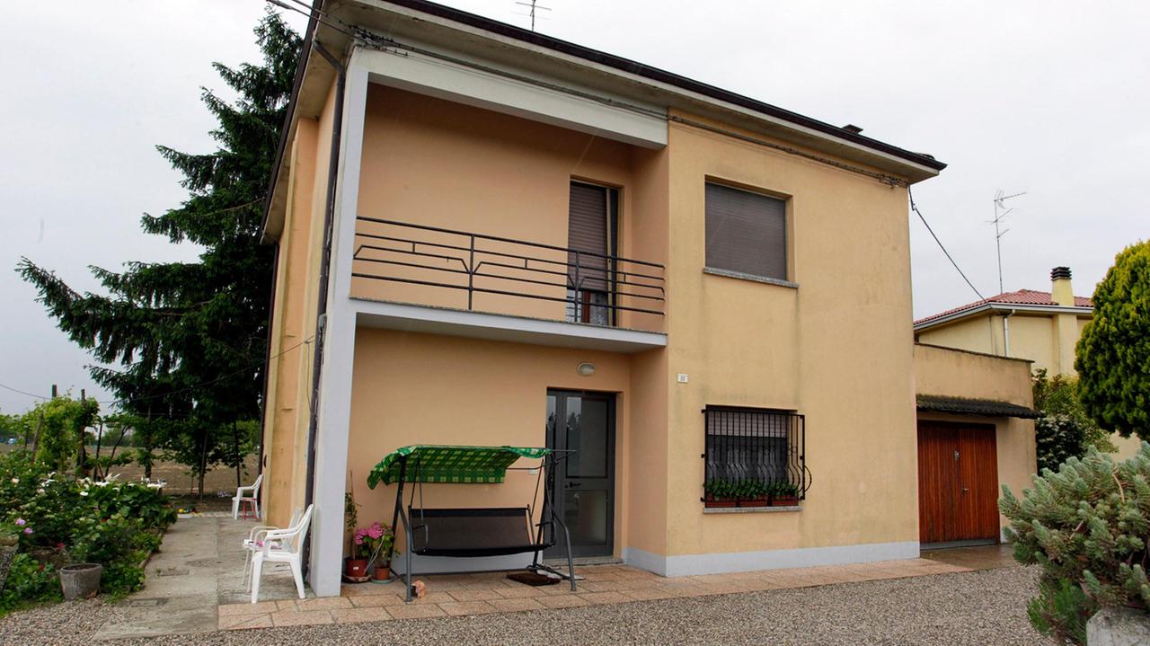 Massa: ottantenne legato e rapinato nella sua casa - VIDEO