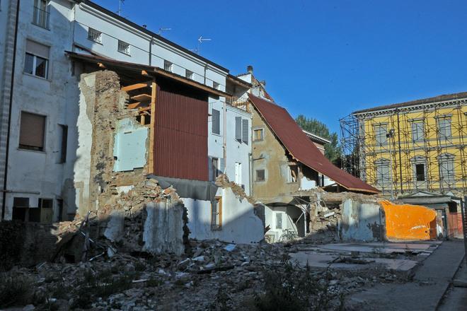 Terremoto e ricostruzIone . Casa lesionata? Puoi cederla al Comune 