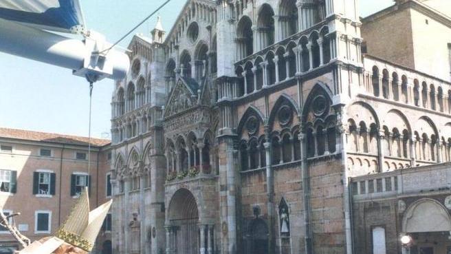 «Pontefici eroici» La festa in duomo per i due nuovi santi