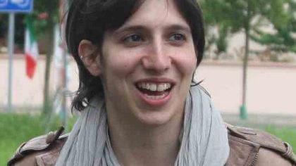 Slow Foot, la Schlein in bici sotto la pioggia per i beni comuni