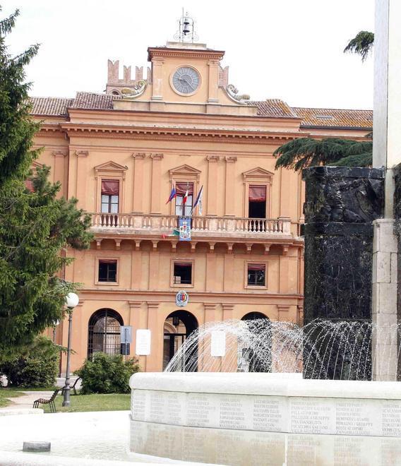 Processo alla maestra d'asilo: quattro famiglie contro 