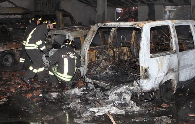 Rogo a Corlo, bruciate due auto 