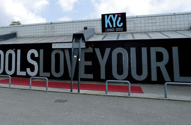 Locali chiusi: troppa gente e alcol servito ai minori 