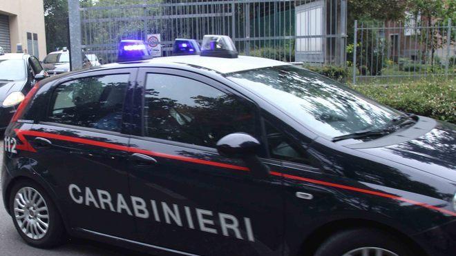 Ruba nella cassa della ditta, denunciato