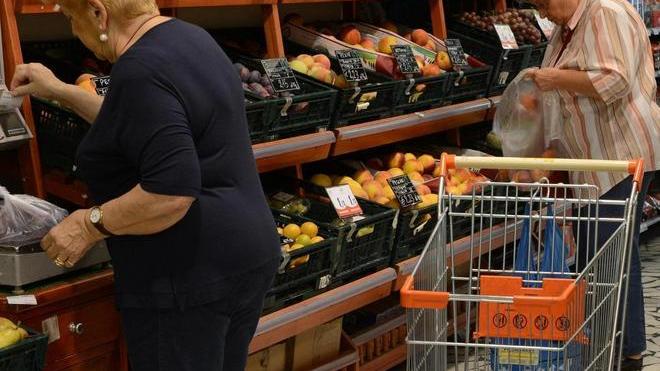 L’inflazione torna a salire: in aprile +0,9% ecco l’andamento dei prezzi in città