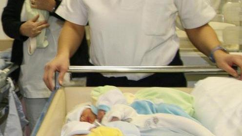 Più residenti grazie ai fiocchi rosa