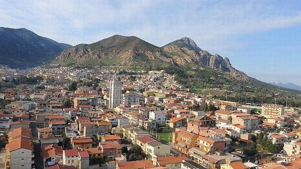 Dramma a scuola, bidello muore d'infarto nel bagno