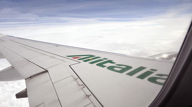 Contrordine: Alitalia restituisce i biglietti Alghero-Roma, chi vuol partire si rivolga a Livingston