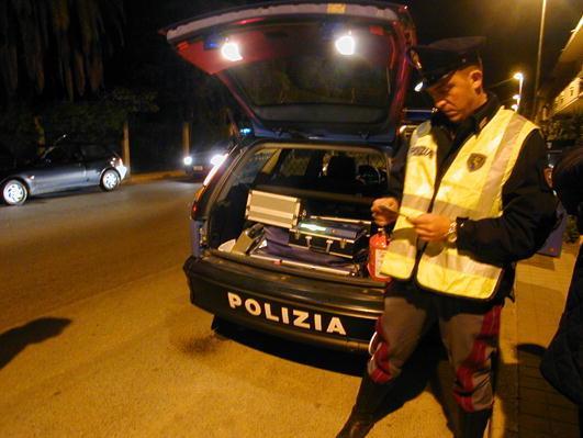 Guidavano la macchina ubriachi: bloccati in nove 