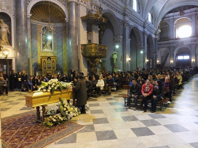 Palloncini bianchi per Marianna 