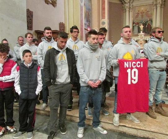 «Non piangete, realizzate i suoi sogni» 